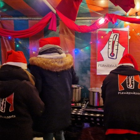 Druk aan het werk - Toneelvereniging Plankenkoorts 